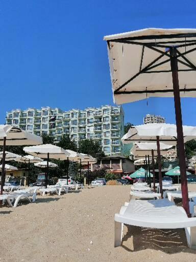 Relax Apartament Varna Exteriör bild